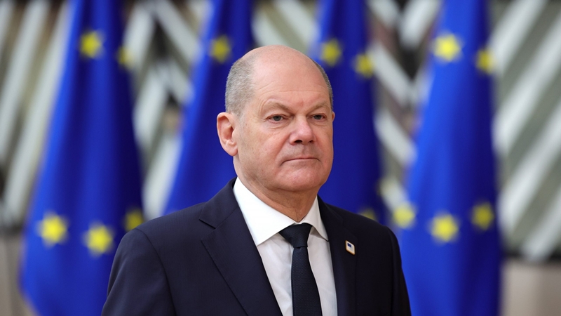 Olaf Scholz: szorosabb együttműködésre van szükség a védelmi ipar európai partnerei között