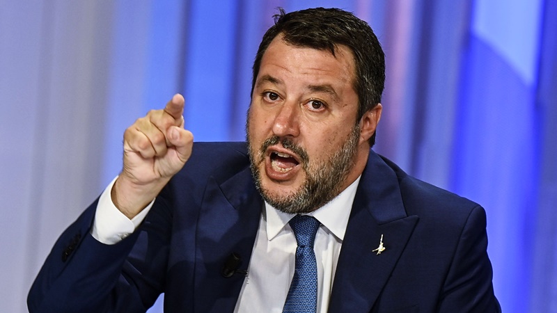 Matteo Salvini konkrét békejavaslatot sürgetett az ukrán elnöktől