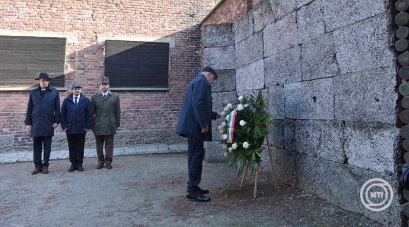 Sulyok Auschwitzban: "eljöttem, mert egyszer el kell jönnie ide"