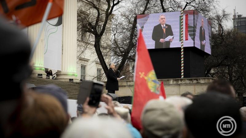 Március 15: Orbán Viktor keményen nekiment Brüsszelnek